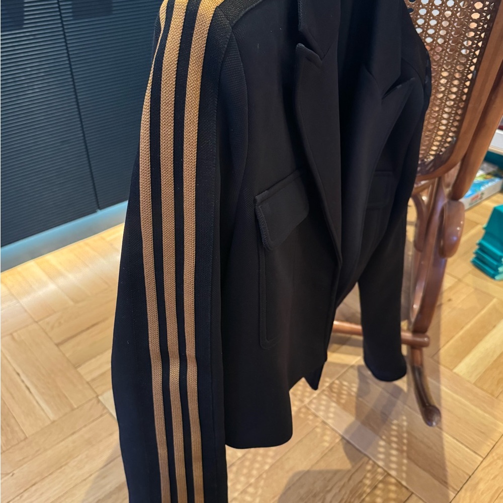 IVY PARK Cropped Black Blazer with Gold Stripes - Picture 4 of 5